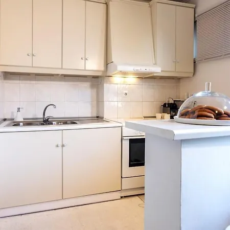 Bright Getaway In The Heart Of